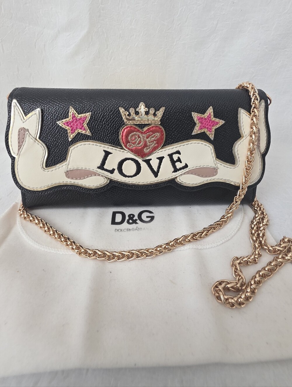 Auth Dolce & Gabbana Embroidered LOVE and Crown Heart Wallet